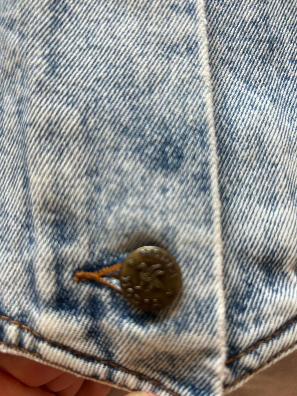 Giacche: Coole Jeansjacke im 80er Stil, Gr. 3, – Usato da Basel venduto da Friend68 3