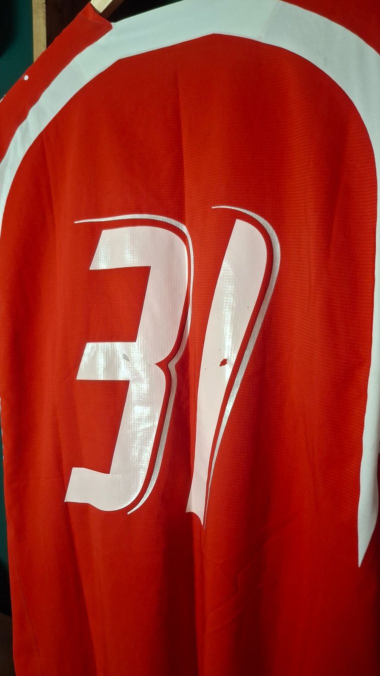 Schweizer Nati Canottiere & Pantaloni: Switzerland Nati 2006 world cup puma – Usato da Yverdon-les-Bains venduto da flo_8fgr 4