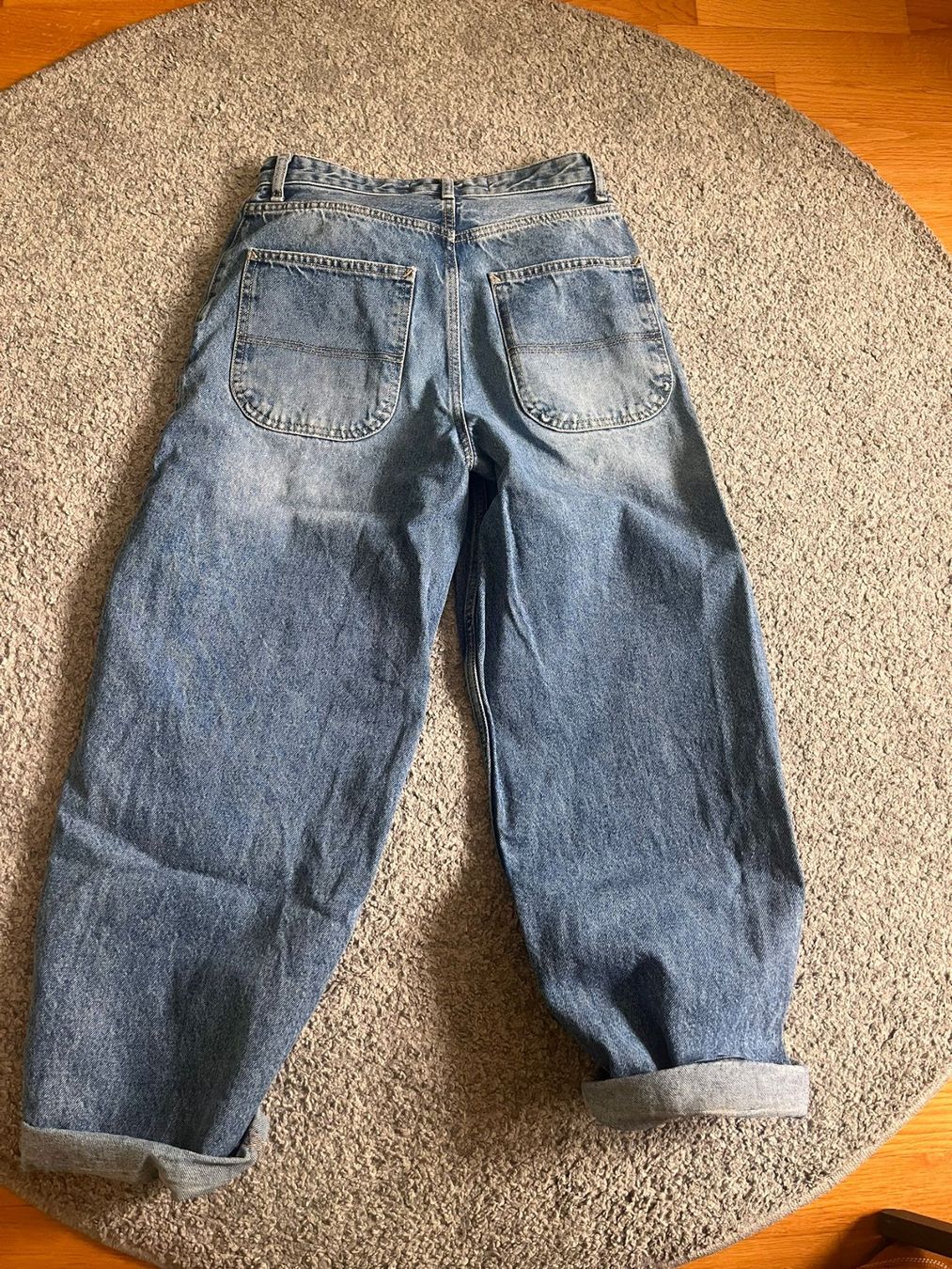 Jeans: Jeans – Nuovo (secondo la descrizione) da Steffisburg venduto da ria_8kvp 4