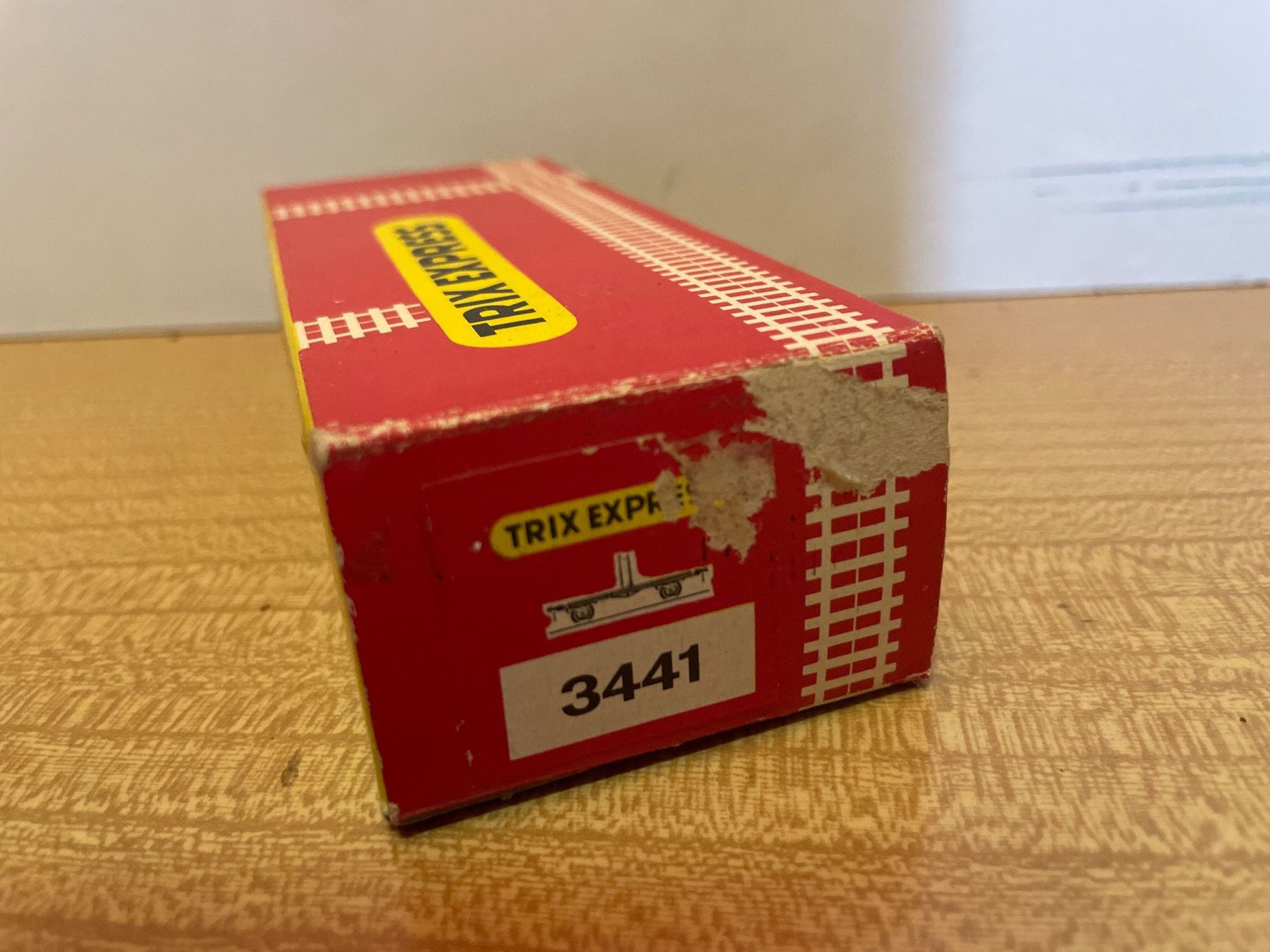 Trix Modellini di ferrovie: Trix Express H0 FINA – Usato da Suhr venduto da Daneli7 5