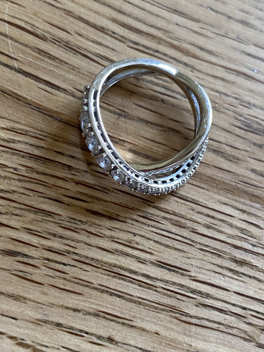 Swarovski Anelli: Schöner Ring von Swarovski – Usato da Flawil venduto da Naphtali