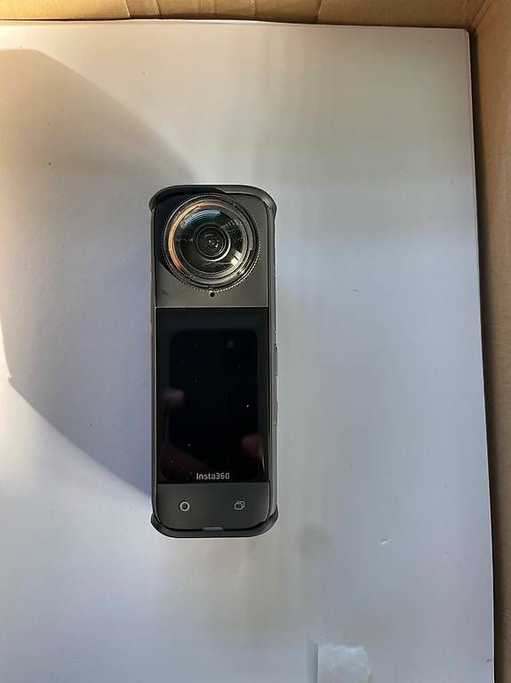 Insta360 Action Cam: Insta 360 X4 – Gebraucht aus Ormalingen von ced.fiech