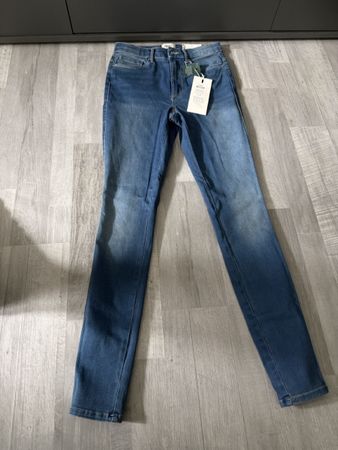 ONLY Jeans, neu mit Etikett, Grösse M/30, Top Zustand