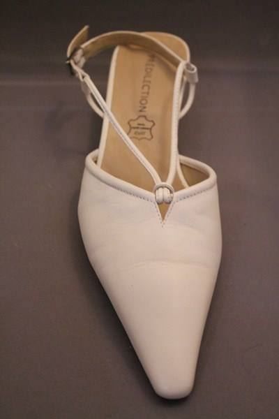 Damenschuhe: Chaussures CUIR ivoires PREDILECTION – Neu und originalverpackt aus Agiez von chouchanelle 4