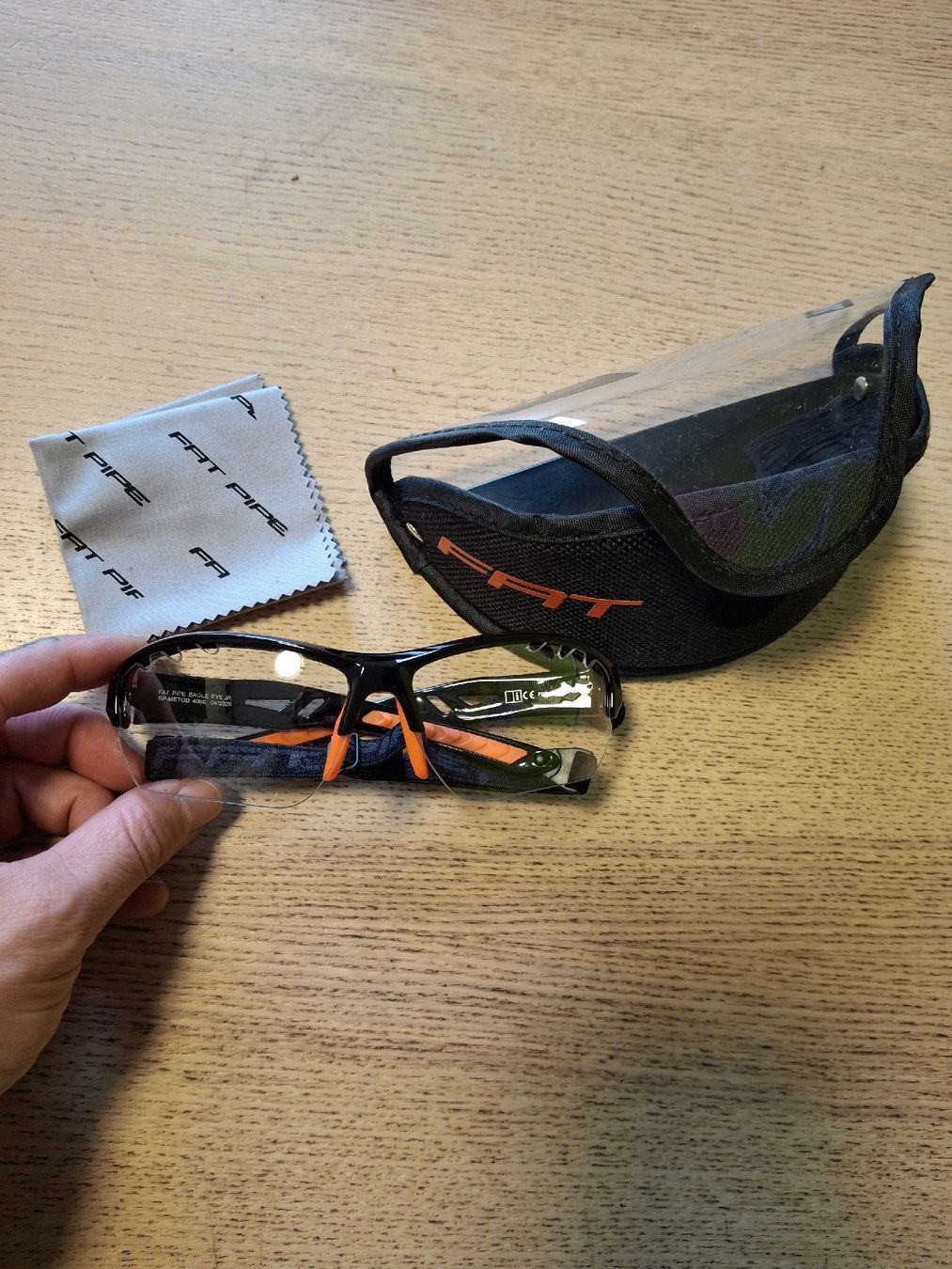 Brillen & Gläser: Fatpipe Unihockey Brille Junior – Neu (gemäss Beschreibung) aus Winterthur von steph_noir