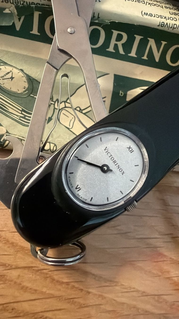 Victorinox Taschenmesser: VICTORINOX TIMEKEEPER TASCHENMESSER – Gebraucht aus Zürich von Frei-Occasionen 3