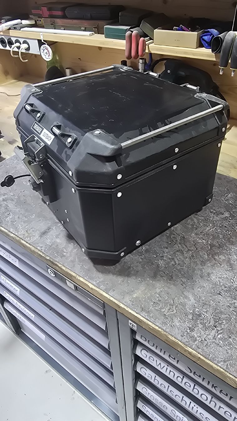 BMW Topcase: Motorrad Box – Gebraucht aus Einigen von Thinhi65