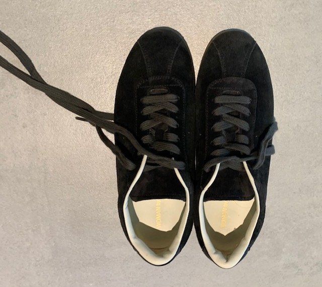Scarpe da donna: Basquettes en daim noir de Common Projects T.36- 36.5 – Nuovo (secondo la descrizione) da St-Aubin-Sauges venduto da Juliezan