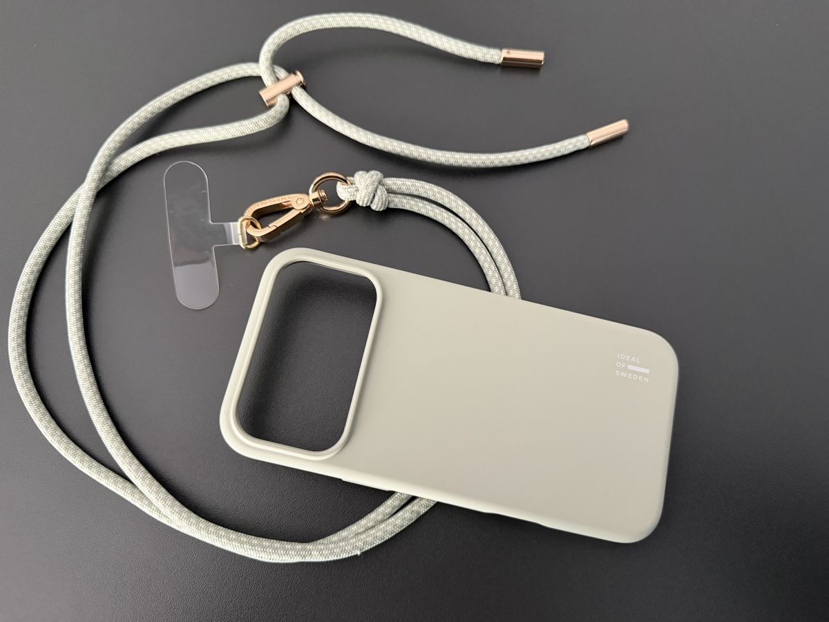 Ideal Of Sweden IPhone 17 Pro Max Case With Lanyard Gebraucht In 