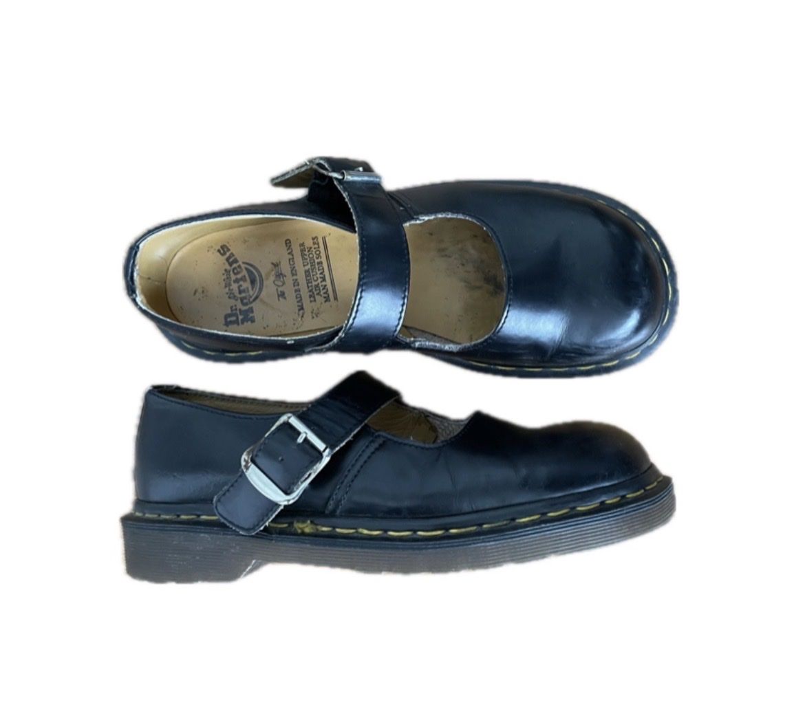 Dr. Martens Scarpe da uomo: MARY JANES DR. MARTENS – Usato da Bern venduto da Janei.katarina68