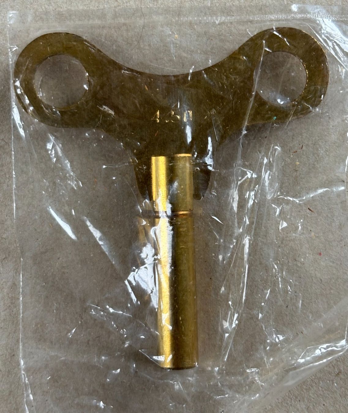 Montres: UHRENSCHLÜSSEN NEU UND ORIGINALVERPACKT – Neuf avec emballage d'origine à Ostermundigen par Wyatt-Earp