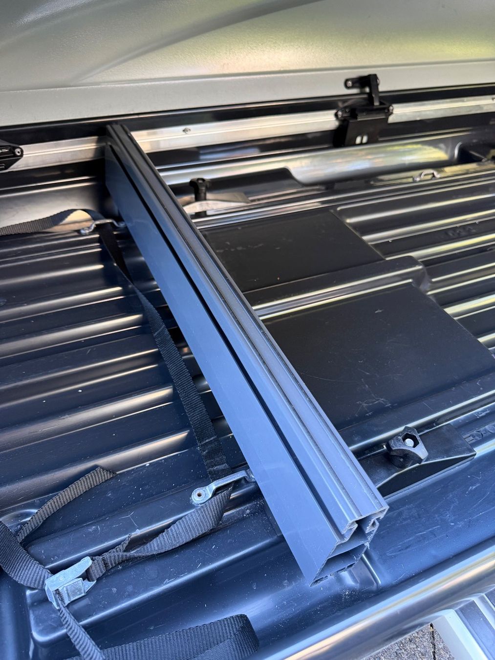 Thule Dachboxen: Thule Motion 800 Dachbox mit Dachträger Slide Bar – Gebraucht aus Roggwil TG von Zitronenmelisse 7