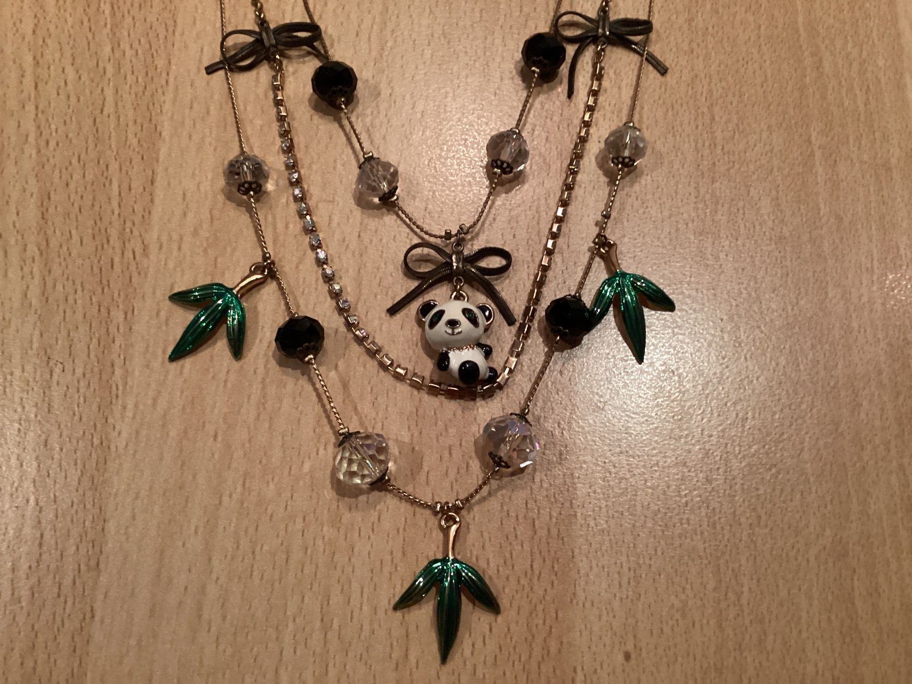 Catenine: Halskette mit Panda ! BetSet Johnson ! – Nuovo (secondo la descrizione) da Schöfflisdorf venduto da seahorse61 3