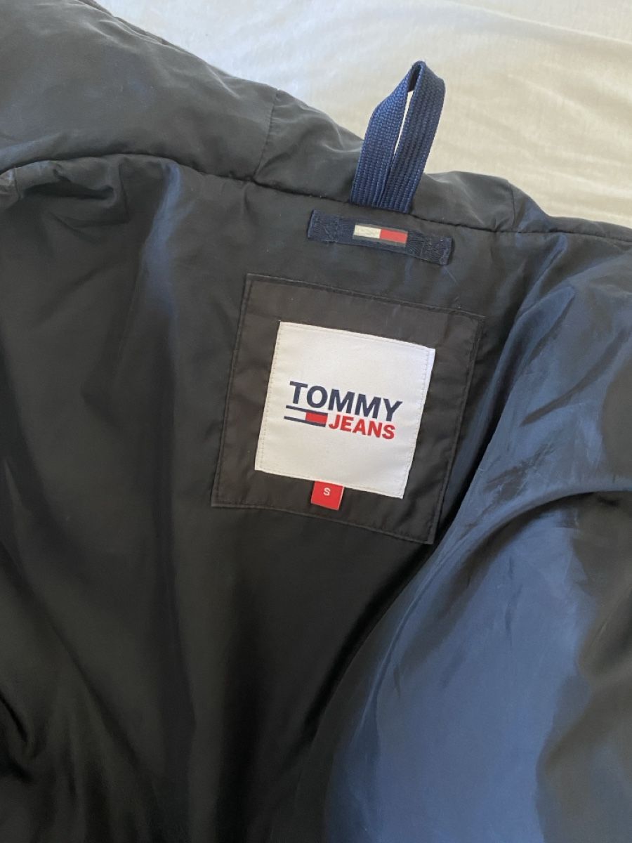Tommy Hilfiger Jacken: Tommy Jeans Daunenjacke schwarz Gr. S – Gebraucht aus Münchenstein von Luvaani 7