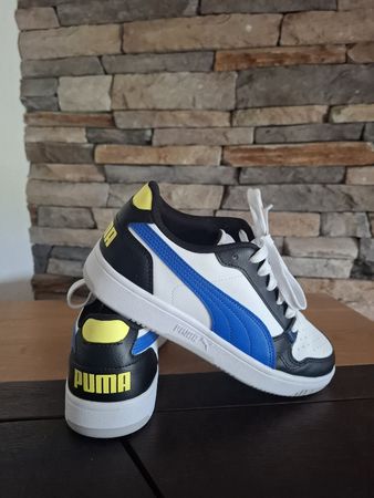 baskets PUMA EN 38 neuves