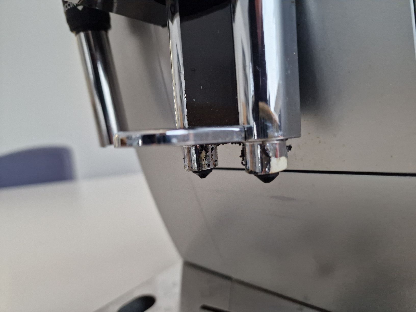 De'Longhi Kaffeemaschinen & Espressomaschinen: Kaffeemaschine De Longhi ECAM23.420 – Gebraucht aus Oftringen von Tunertune 9