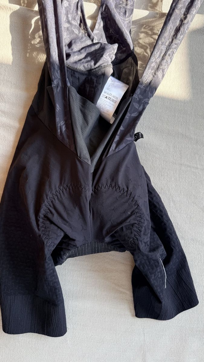 Pantaloni: Q36.5 UNIQUE Damen-Radhose  – Usato da Küsnacht venduto da cri_ngg5 3