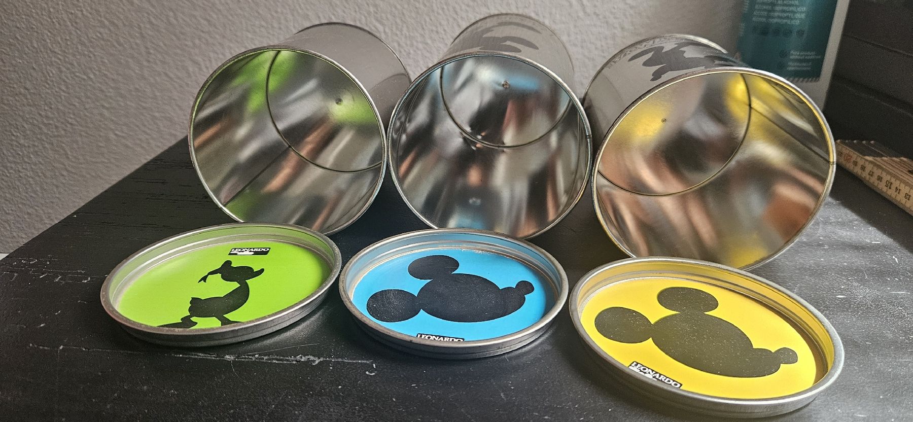 Disney Tutte le decorazioni: Walt Disney Leonardo Dosen leer x3 – Usato da Belp venduto da Ginus85 1