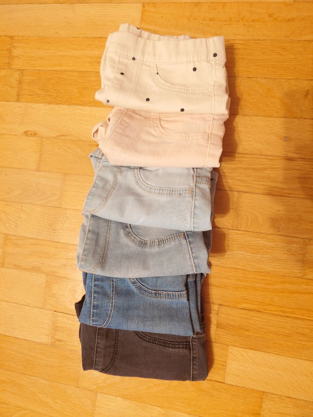 Kleiderpakete & -sets: 6er Set Mädchen Shorts, Grösse 104 – Neu (gemäss Beschreibung) aus Uster von snowy_6