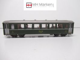 Bemo 3055 Personenwagen 2.Klasse mit Passagieren der RhB H0m