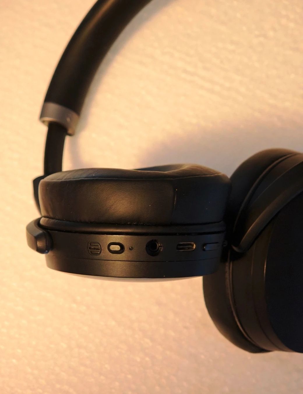 Sennheiser Cuffie: Sennheiser HD 450BT ANC Bluetooth Kopfhörer Over-Ear + Case – Usato da Zürich venduto da el_pres1dente 2