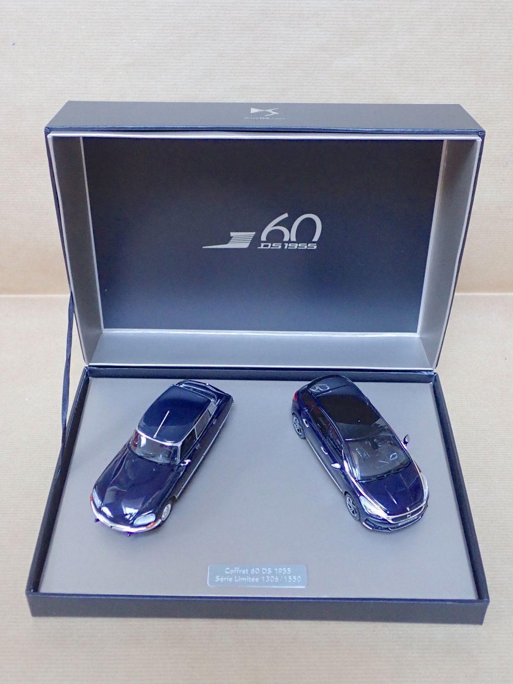 Citroën Modellini d'auto: Citroen DS Coffret 60 ans DS - Norev – Nuovo e nell'imballaggio originale da Winterthur venduto da 602ccm
