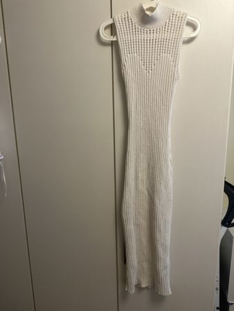 Damen Kleid Zara weiss Grösse S Strickkleid guter Zustand