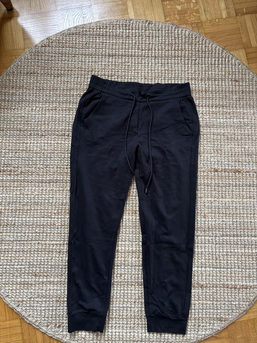 Esprit Hosen: Pantalon Esprit – Gebraucht aus Neuchâtel von cam_lf7y