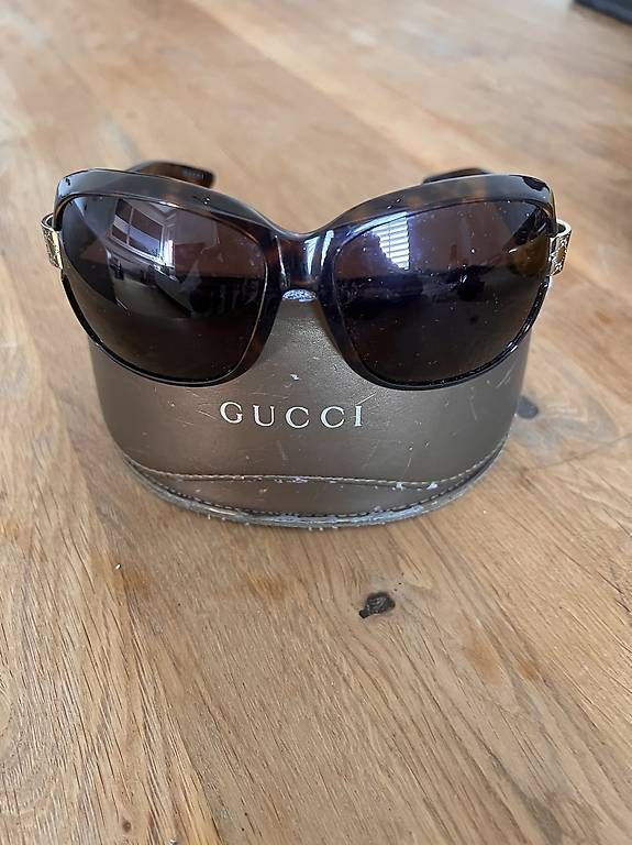 Occhiali & Lenti: Gucci Sonnenbrille  – Usato da Zürich venduto da Vasu05 2