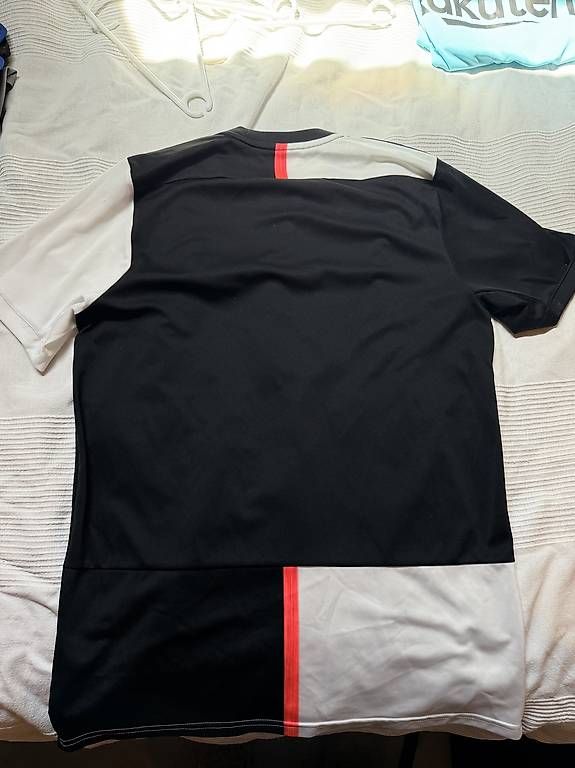 Canottiere & Pantaloni: Juventus Trikot Saison 20/21 – Usato da Geuensee venduto da mar_ld75 1