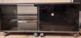rollbares Tischmöbel von IKEA KAXAS, 2 verstellbare Tablare