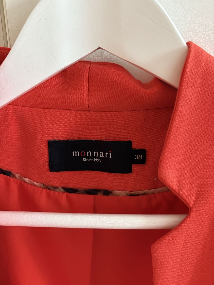 Vestes: Monnari blazer female 38 – D'occasion à Rolle par gos_2xy5 1