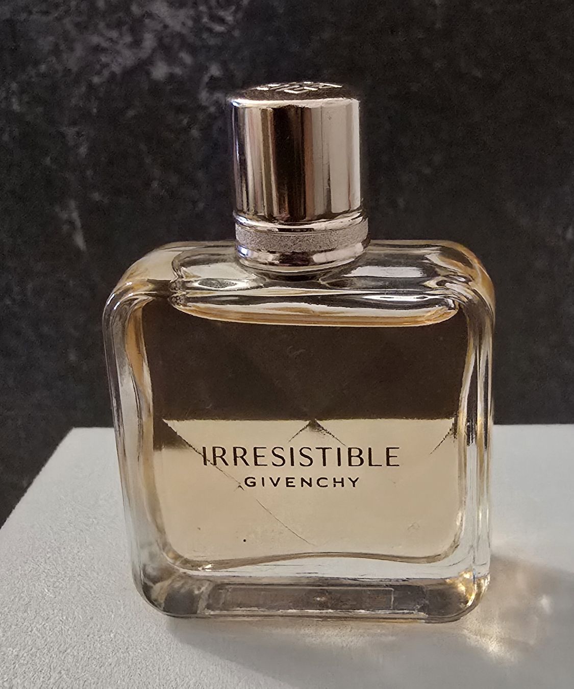 Givenchy Parfums & Eau de Toilette: Parfüm Miniatur Givenchy Irresistible Neu – Neuf avec emballage d'origine à Basel par BeautyqueenbyNB
