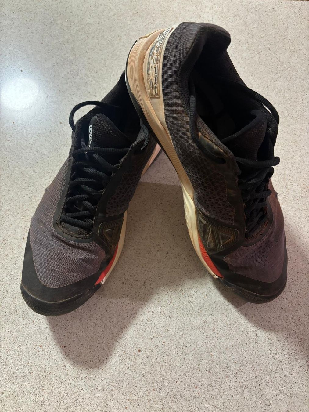 Wilson Scarpe da uomo: Wilson Rush Pro Tennisschuhe, Grösse 42 2/3 – Usato da Kriens venduto da DavidRohrer 1