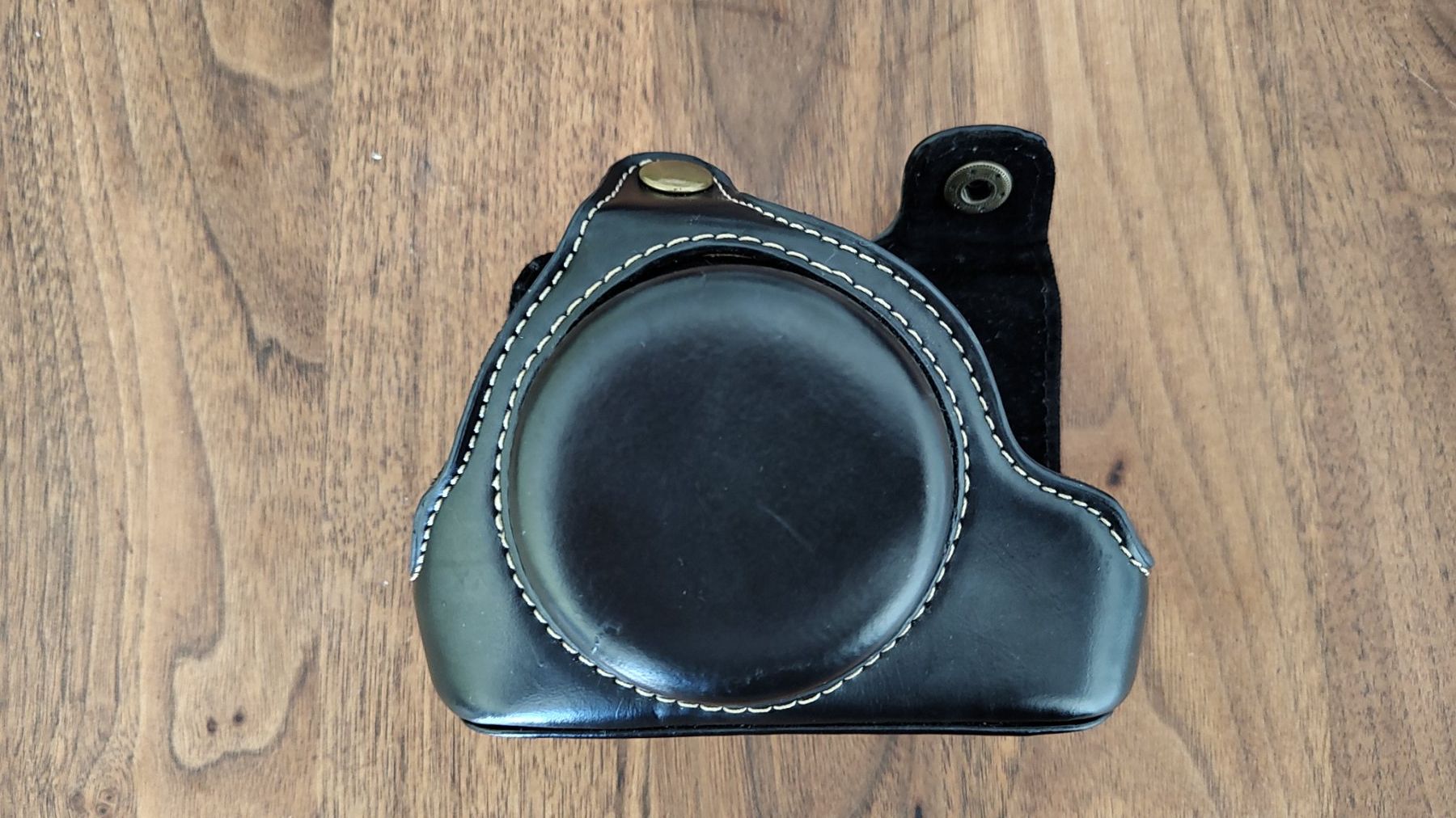 Cover & Protezioni schermo: Sony Cybershot Shutzhülle / Camera case / custodia – Usato da Basel venduto da gia_7fm9 4