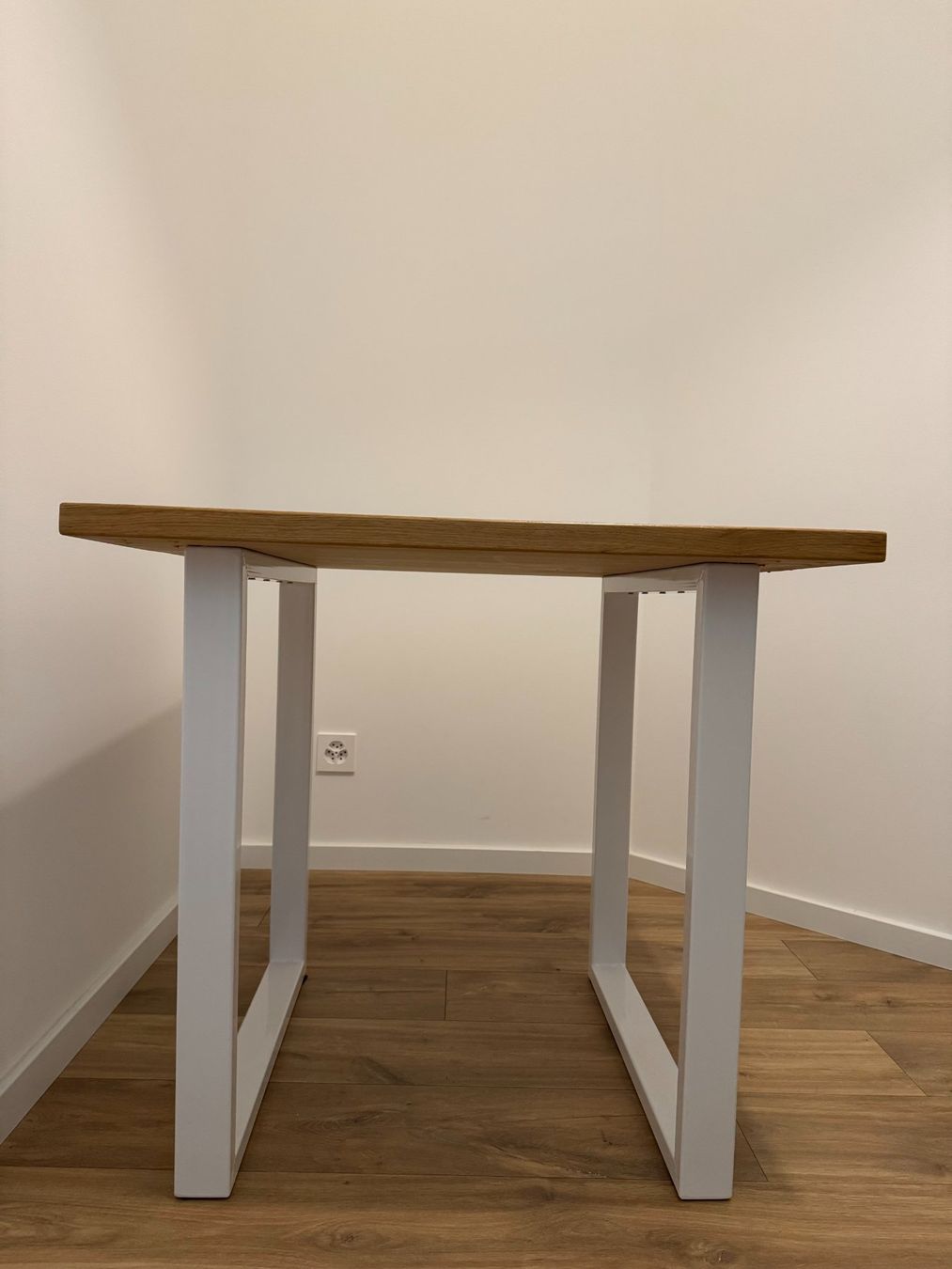 Tische: Table en chêne massif – Gebraucht aus Forel (Lavaux) von bisethom