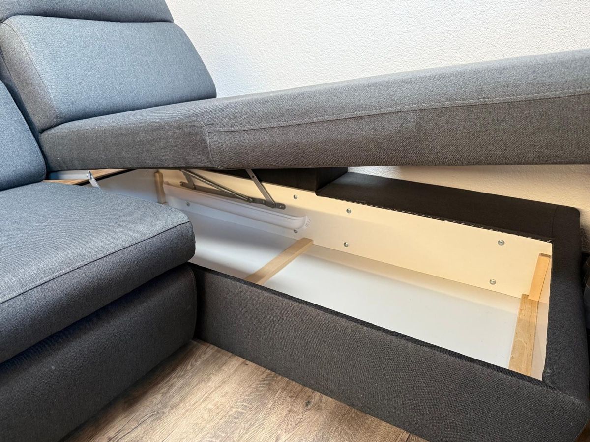 Divani: Ecksofa grau mit Schlaffunktion und Stauraum – Usato da Kerns venduto da Ask94 3