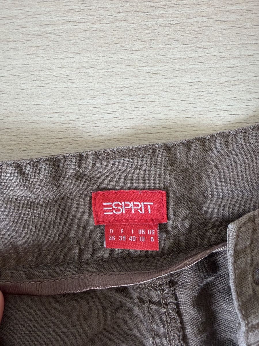 Esprit Hosen: ESPRIT VINTAGE LINEN-COTTON CARGO SHORTS – Gebraucht aus Genève von yav_9r9f 1