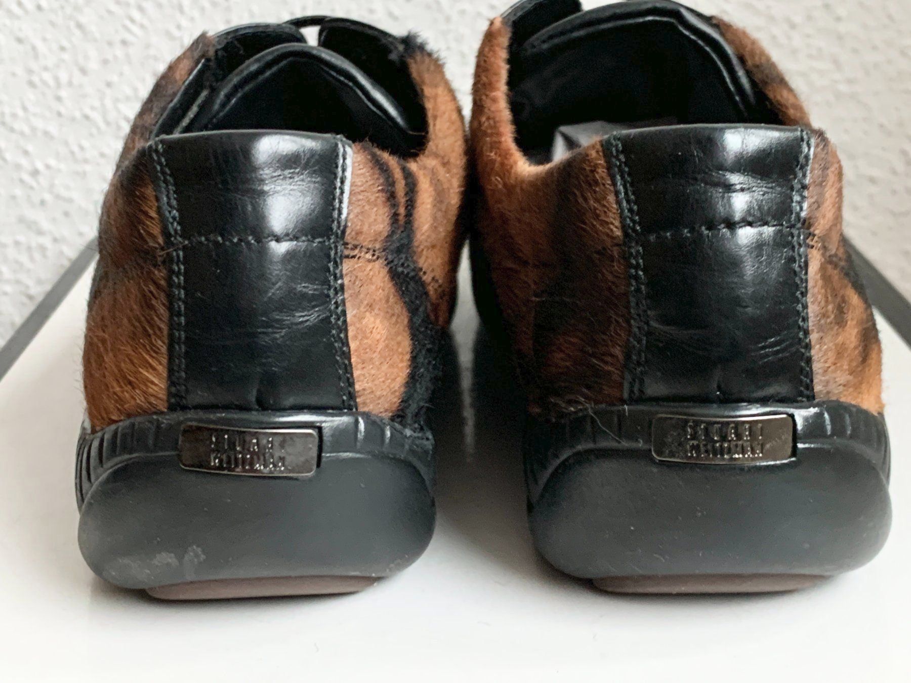 Stuart Weitzman Scarpe da donna: Sneakers mit Kunstfell - STUART WEITZMANN, Gr.36 – Usato da Birsfelden venduto da Emporio82 4