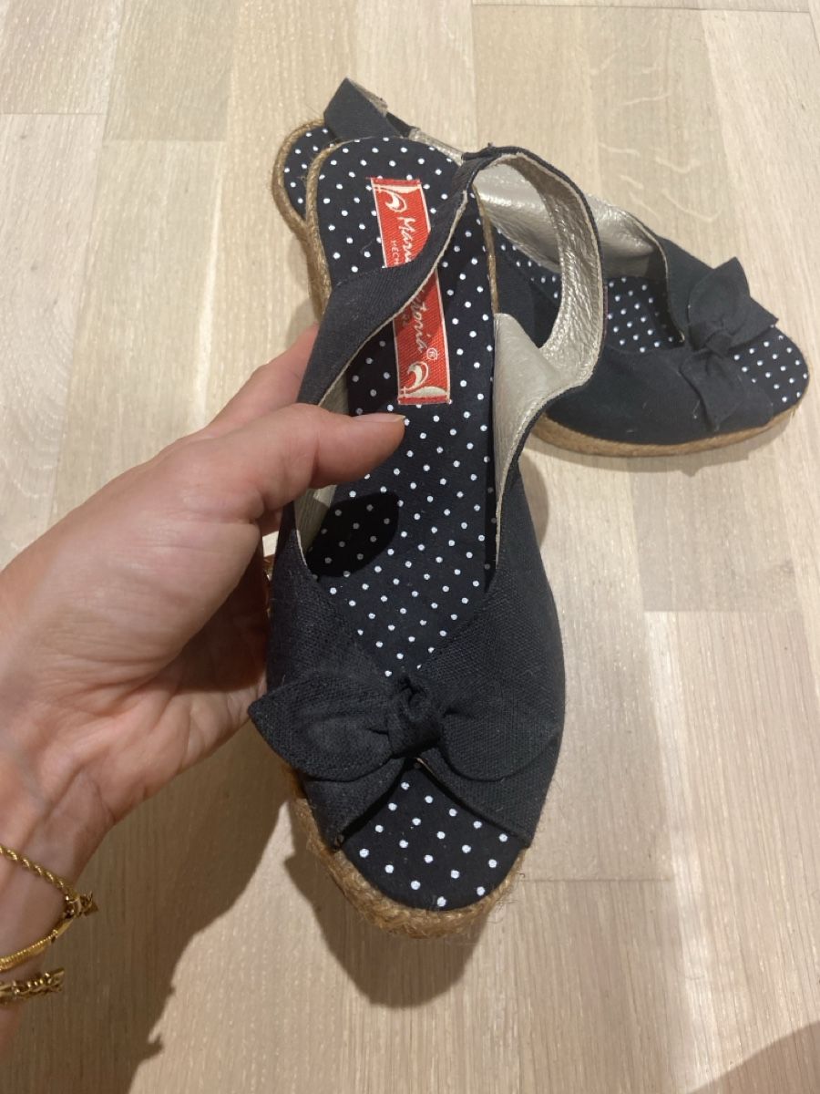 Chaussures femmes: Keilabsatz Sandalen schwarz – Neuf (Voir description) à Zürich par mar_v57y 1