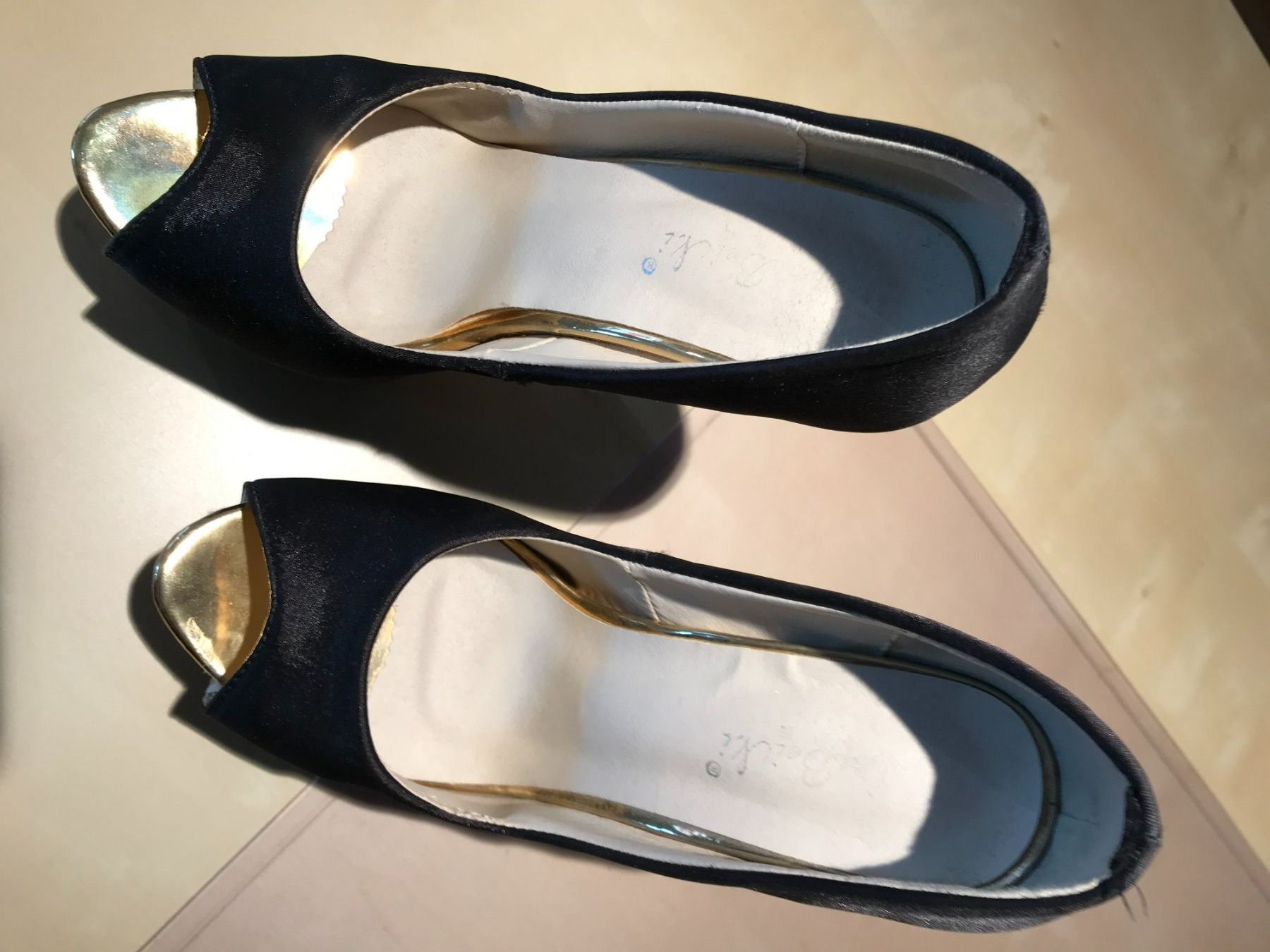Damenschuhe: High Heel Plateau 38 / 15 cm Absatz – Gebraucht aus Spreitenbach von Carswiss 3