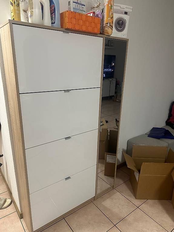 Armoires: Vendo scarpiera – D'occasion à Ascona par jos_ftk2