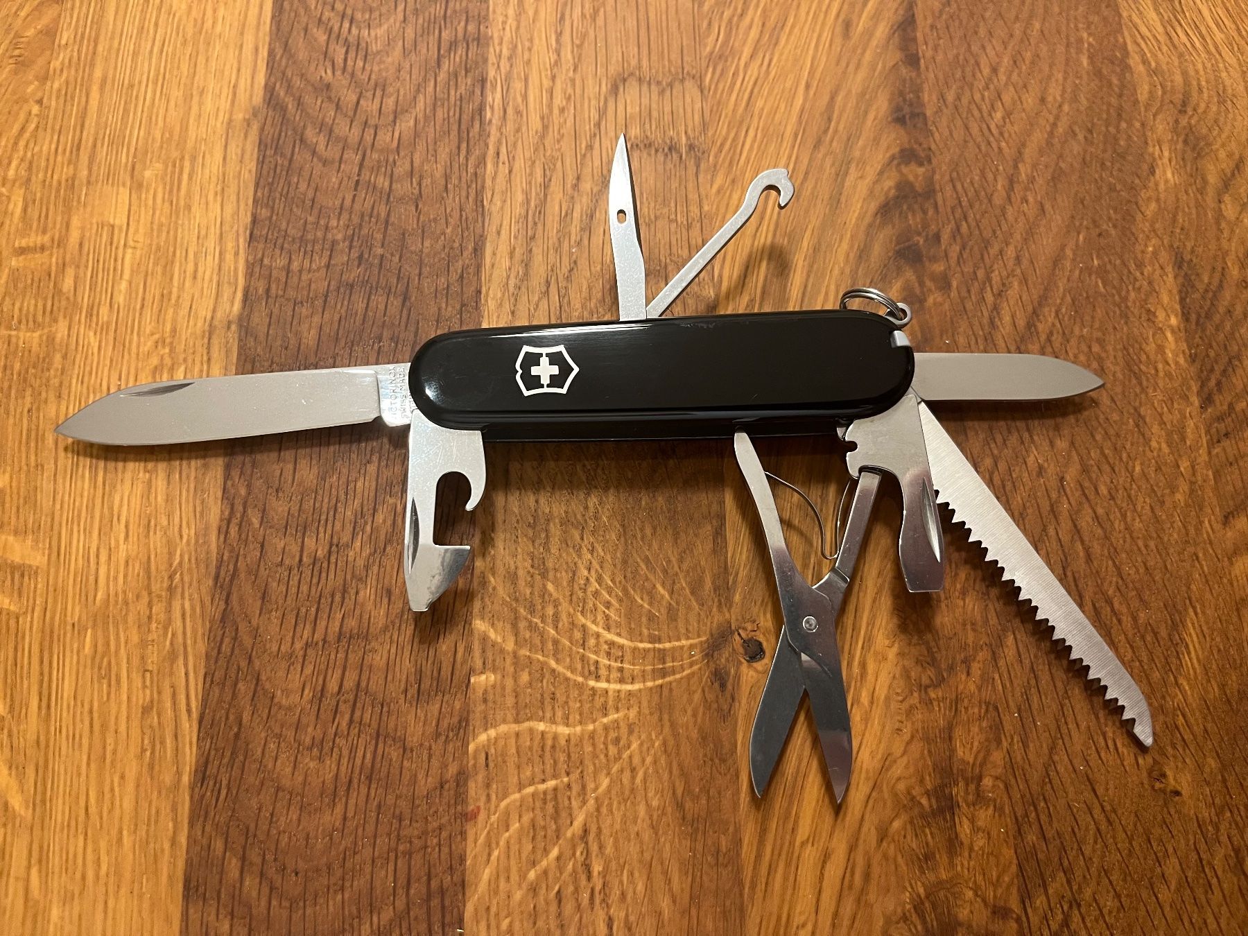 Victorinox Taschenmesser: Victorinox Huntsman – Gebraucht aus Bern von Soultrane
