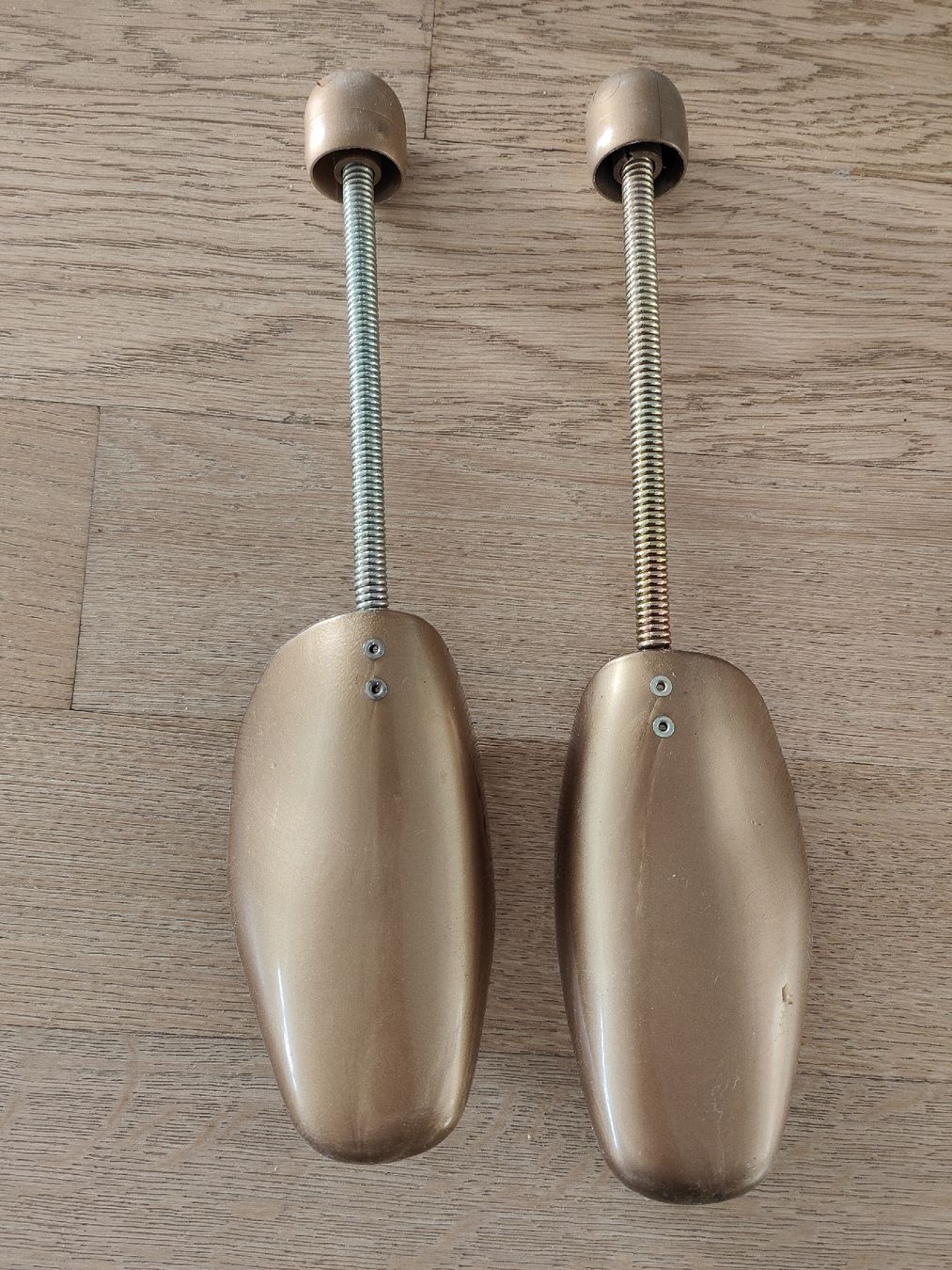 Herrenschuhe: 2x Schuhspanner Spiralspanner Gold Vintage ca Gr. 42 Schuhe  – Gebraucht aus Birmensdorf ZH von LucaToni02