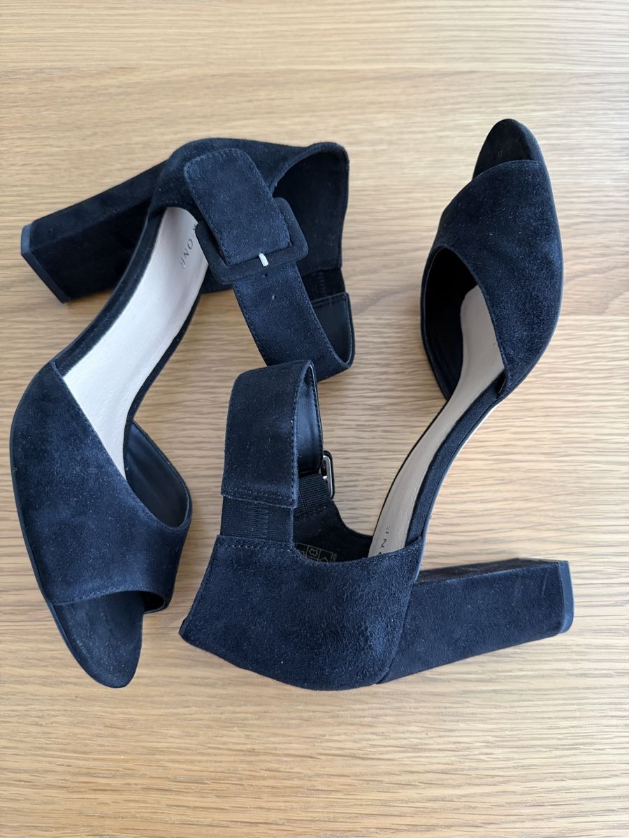 Scarpe da donna: Schuhe Gr. 40 ungetragen – Nuovo (secondo la descrizione) da Zürich venduto da tzi_w9qk 1