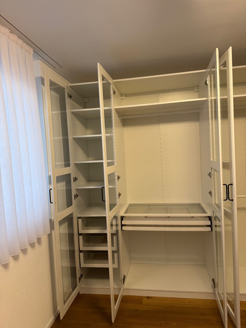 Ikea Armadi: Kleiderschrank – Usato da Oberbüren venduto da dijbdn 2