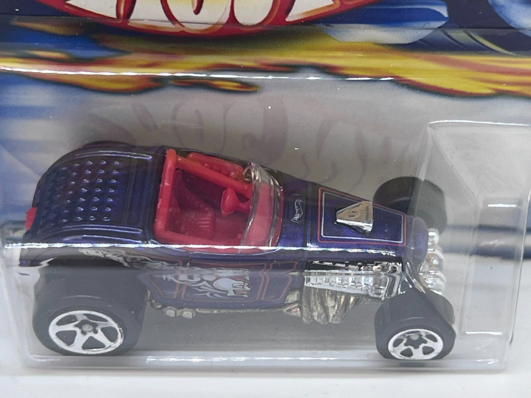 Hot Wheels Modellini d'auto: Hot Wheels Deuce Roadster – Nuovo e nell'imballaggio originale da Wildegg venduto da LaaBoutique 2