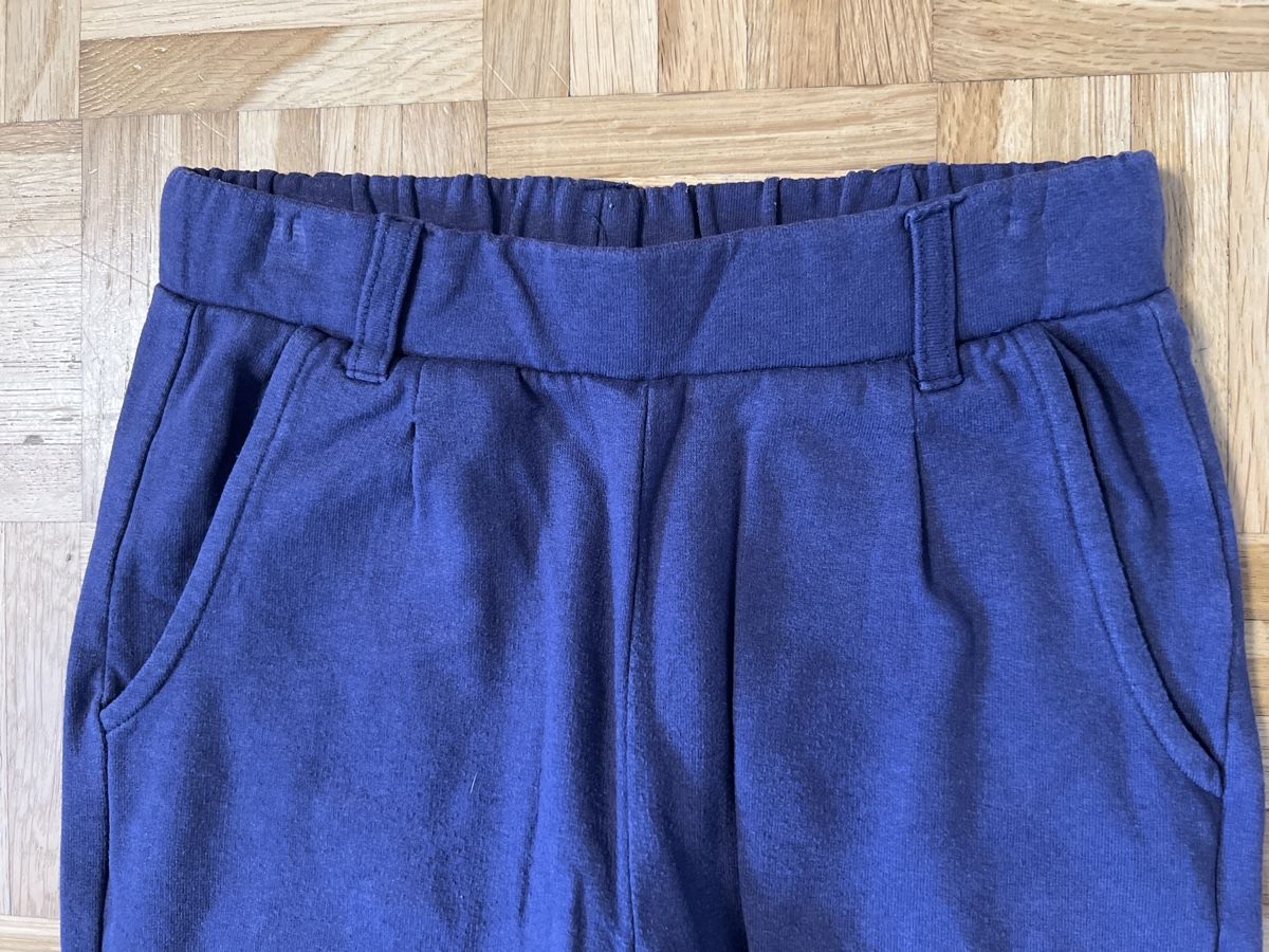Pantaloni: Hose dunkelblau - Grösse 122/128 – Usato da Zuchwil venduto da Commander0 1