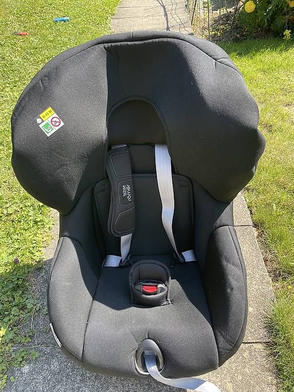 Britax Römer Auto-Kindersitze: Autositz Britax Römer – Gebraucht aus Zürich von Fra_maj