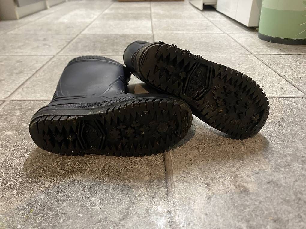 Scarpe per ragazzi: Gummistiefel Kind Grösse 33 – Usato da Ittigen venduto da mar_9fd6 1